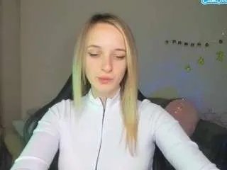 Offline rousereedd on CamSoda