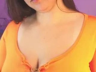 Offline roxxanne-bail on CamSoda