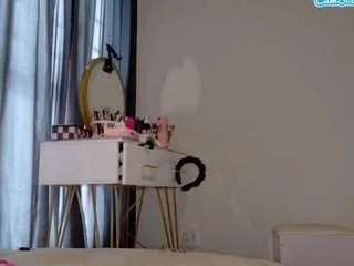 Offline royalnerfititi on CamSoda