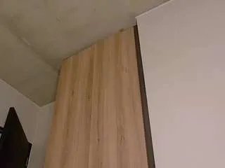 Offline royalnerfititi on CamSoda