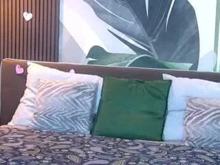 rubyvalen on CamSoda 