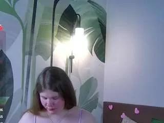 rubyvalen on CamSoda 