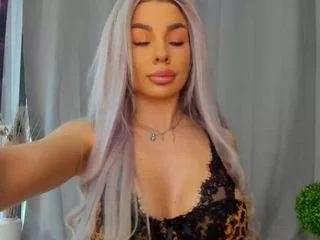 russian-ava on CamSoda 