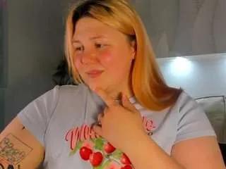 Freechat ruth-oliver on CamSoda