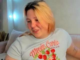 Freechat ruth-oliver on CamSoda