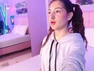 sabrinaa-fox on CamSoda 