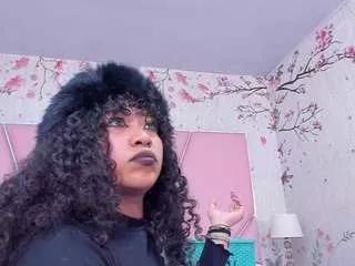 safiro-agata on CamSoda 