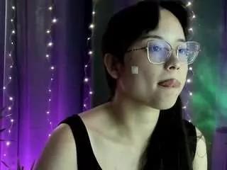 sahantalcerezo on CamSoda 