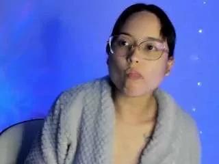 sahantalcerezo on CamSoda 