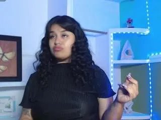 Offline samantha-smiithh on CamSoda