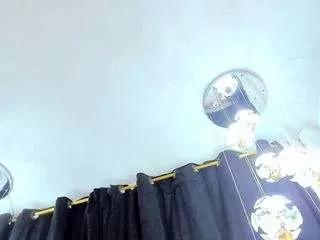 sarayroyse on CamSoda 