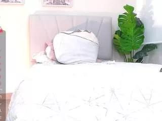sassy-girl on CamSoda 