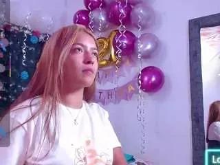 scarleth-snow on CamSoda 