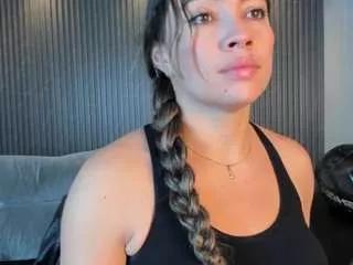 scarlette-jonnes on CamSoda 