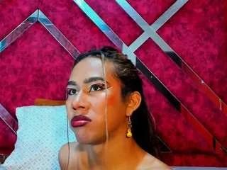 scarletthot5 on CamSoda 
