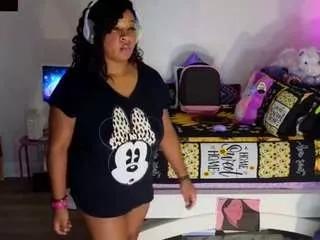 scorpionbeauty25 on CamSoda 