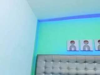 selena-castillo on CamSoda 