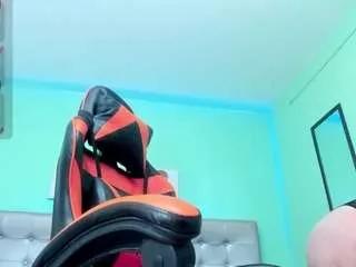 selena-castillo on CamSoda 