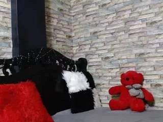 sexy-alma on CamSoda 
