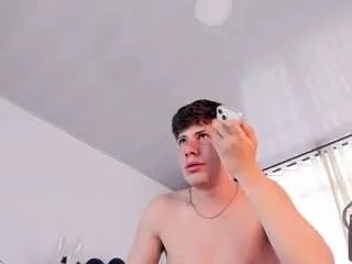 Offline sexyboy118 on CamSoda