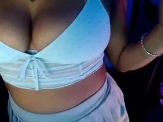 sexycristal69 on CamSoda 