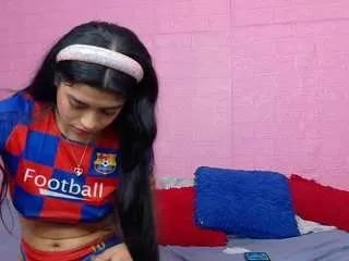 Freechat skymia68 on CamSoda