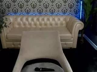 snowwhiteee on CamSoda 