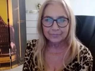 sofiadream on CamSoda 