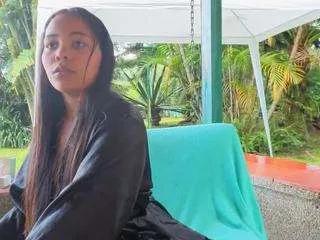 Freechat sophiaguzman on CamSoda