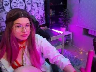 sophiemure on CamSoda 