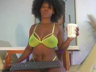 sowfit on CamSoda 