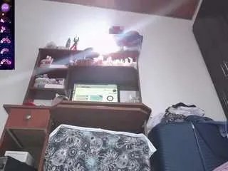 Offline squiirtmachine on CamSoda