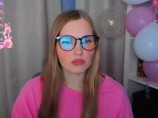 stacycruzen on CamSoda 