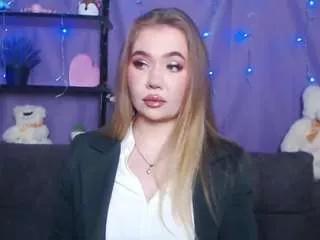 stacyyellig on CamSoda 