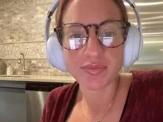 stassiethatsororitygirl on CamSoda 