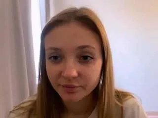 Offline stellamoore on CamSoda