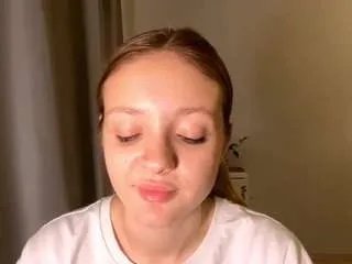 Offline stellamoore on CamSoda