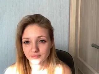 Offline stellamoore on CamSoda