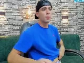 stud-foxx on CamSoda 