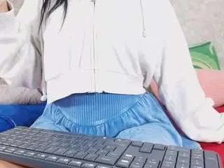 Offline swee-thalia on CamSoda