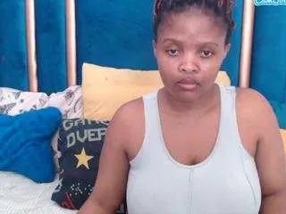 sweetcaramellelox on CamSoda 