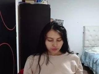 sweethsophie on CamSoda 