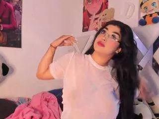 taliana-rose on CamSoda 