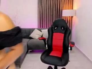 tanya-cox on CamSoda 