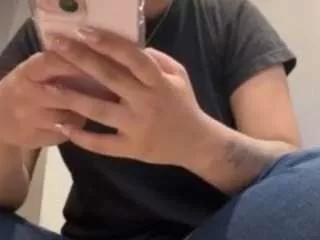 tarahills on CamSoda 