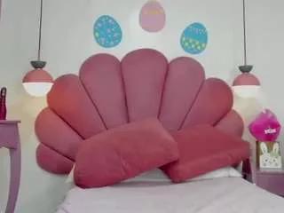 thamara-angels1 on CamSoda 