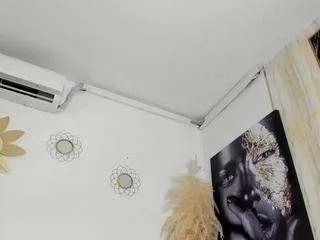 Offline thamara-thompson on CamSoda