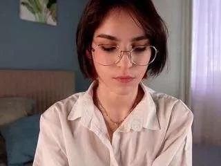 theadale on CamSoda 
