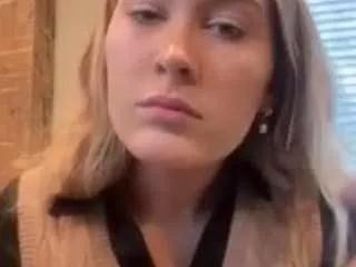 Freechat thelittlebambii on CamSoda