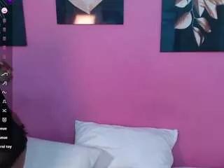 thickebonyass on CamSoda 